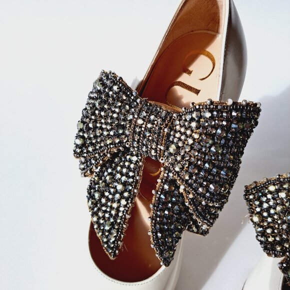Gucci White Leather Elastic Crystal Bow Pumps Shoes Heels Size 36 / US 6 - Picture 3 of 16